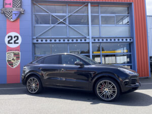 (9YB) 3.0 V6 462CH E-HYBRID
