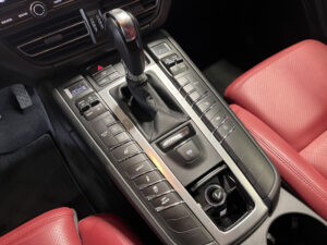 (95B) 3.0 V6 354CH S PDK