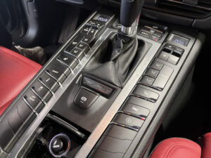 (95B) 3.0 V6 354CH S PDK