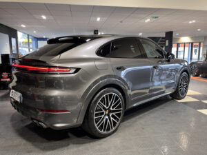 (9YB) 4.0 V8 739CH TURBO E-HYBRID