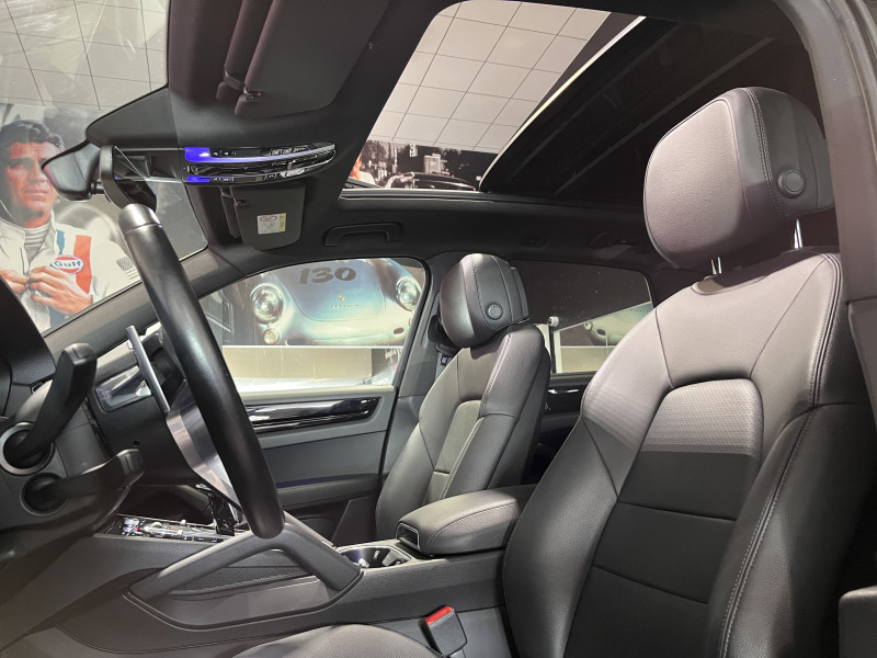 (9YA) 3.0 V6 462CH E-HYBRID (9YA) 3.0 V6 462CH E-HYBRID