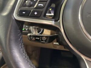 (9YB) 3.0 V6 462CH E-HYBRID