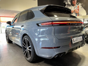 (9YB) 4.0 V8 739CH TURBO E-HYBRID