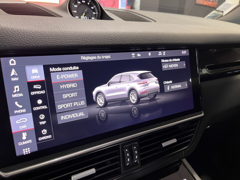 (9YA) 3.0 V6 462CH E-HYBRID (9YA) 3.0 V6 462CH E-HYBRID