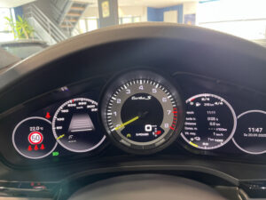 (9YB) 4.0 V8 680CH TURBO S E-HYBRID