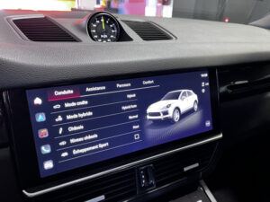 (9YB) 3.0 V6 462CH E-HYBRID