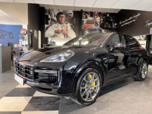 (9YB) 4.0 V8 680CH TURBO S E-HYBRID