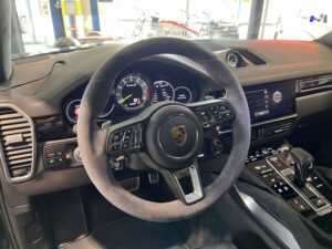 (9YB) 4.0 V8 680CH TURBO S E-HYBRID