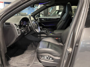 (9YB) 3.0 V6 462CH E-HYBRID