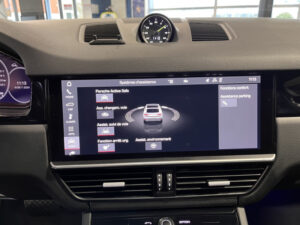 (9YB) 3.0 V6 462CH E-HYBRID