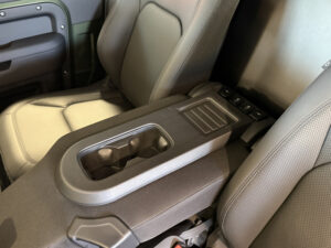 90 3.0 D200 HARD TOP S