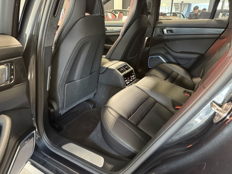 (971) 4.0 V8 700CH TURBO S E-HYBRID (971) 4.0 V8 700CH TURBO S E-HYBRID