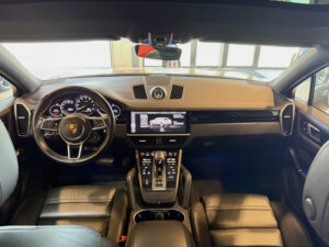 (9YA) 3.0 V6 462CH E-HYBRID