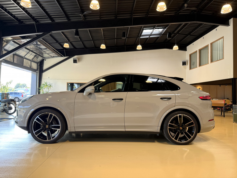 (9YA) 3.0 V6 462CH E-HYBRID (9YA) 3.0 V6 462CH E-HYBRID