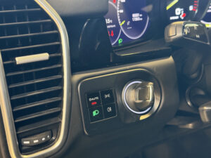 (9YA) 3.0 V6 462CH E-HYBRID