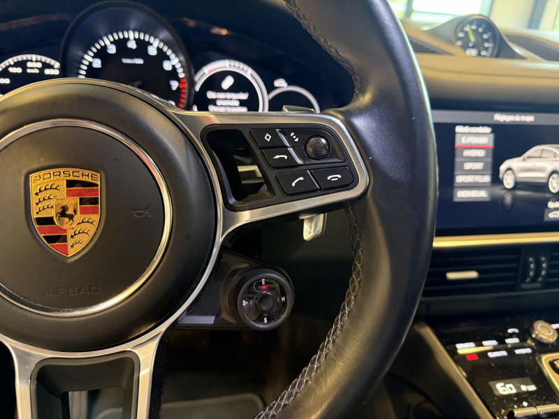 (9YA) 3.0 V6 462CH E-HYBRID (9YA) 3.0 V6 462CH E-HYBRID