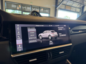 (9YA) 3.0 V6 462CH E-HYBRID