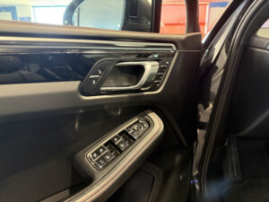 (95B) 3.0 V6 360CH GTS PDK