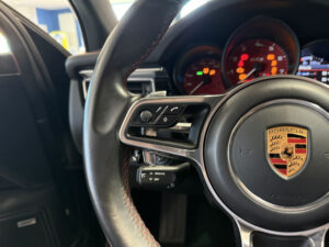 (95B) 3.0 V6 360CH GTS PDK