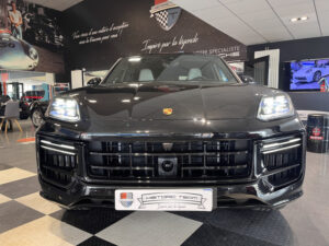(9YA) 4.0 V8 739CH TURBO E-HYBRID