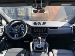 (9YB) 4.0 V8 680CH TURBO S E-HYBRID