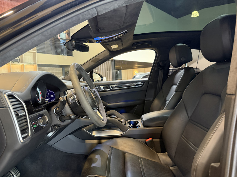 (9YB) 4.0 V8 680CH TURBO S E-HYBRID (9YB) 4.0 V8 680CH TURBO S E-HYBRID