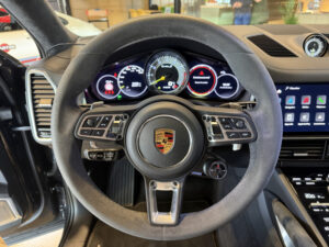 (9YB) 4.0 V8 680CH TURBO S E-HYBRID