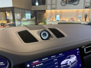 (9YB) 4.0 V8 680CH TURBO S E-HYBRID