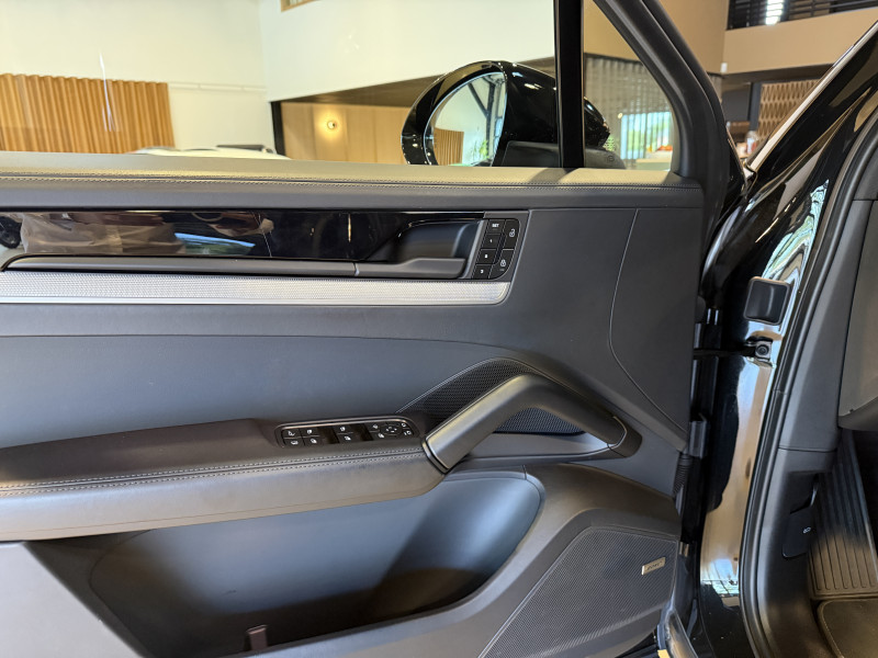(9YA) 3.0 V6 470CH E-HYBRID (9YA) 3.0 V6 470CH E-HYBRID