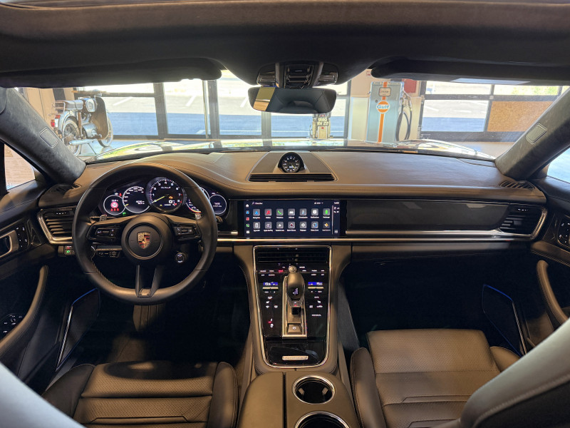 (971) 4.0 V8 700CH TURBO S E-HYBRID / TVA APPARENTE (971) 4.0 V8 700CH TURBO S E-HYBRID / TVA APPARENTE