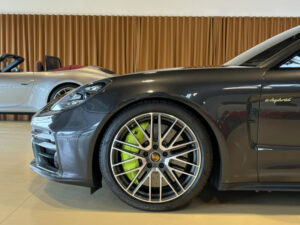 (971) 4.0 V8 700CH TURBO S E-HYBRID / TVA APPARENTE
