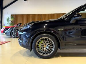 (958) 3.0 416CH S E-HYBRID PLATINUM EDITION