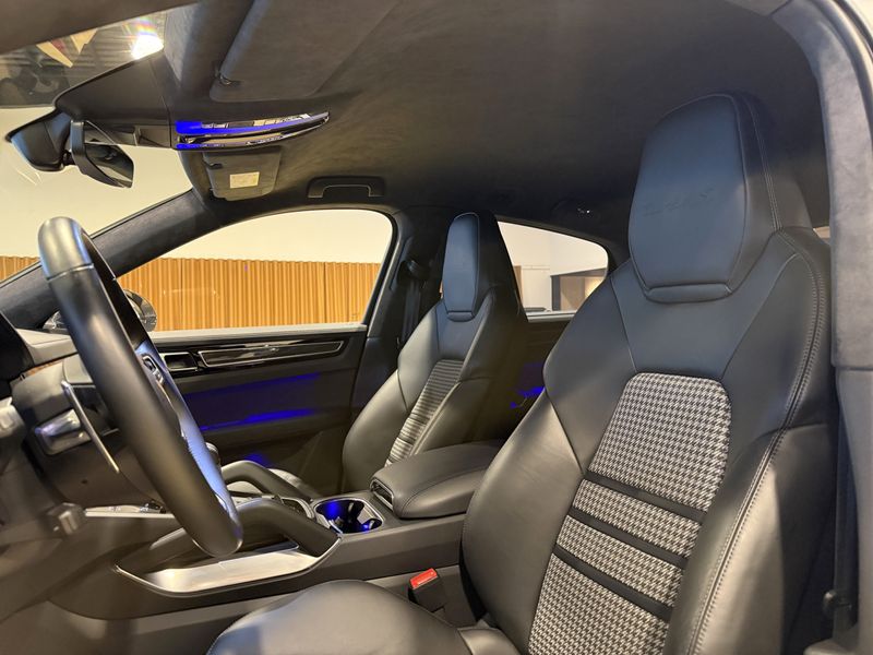(9YB) 4.0 V8 680CH TURBO S E-HYBRID - PACK SPORT DE CONCEPTION ALLÉGÉE (9YB) 4.0 V8 680CH TURBO S E-HYBRID - PACK SPORT DE CONCEPTION ALLÉGÉE