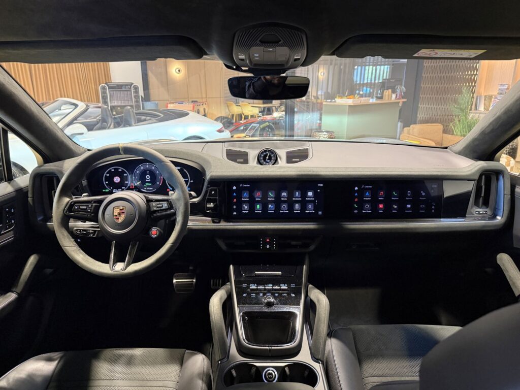 (9YA) 4.0 V8 739CH TURBO E-HYBRID PACK GT / TVA APPARENTE (9YA) 4.0 V8 739CH TURBO E-HYBRID PACK GT / TVA APPARENTE
