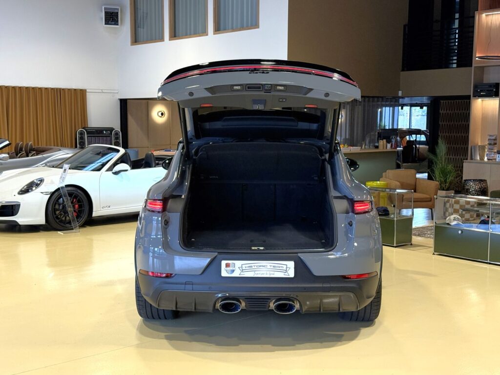 (9YA) 4.0 V8 739CH TURBO E-HYBRID PACK GT / TVA APPARENTE (9YA) 4.0 V8 739CH TURBO E-HYBRID PACK GT / TVA APPARENTE